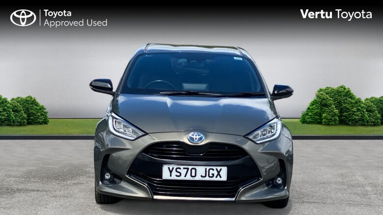 Toyota Yaris 1.5 Hybrid Dynamic 5dr CVT Hybrid Hatchback